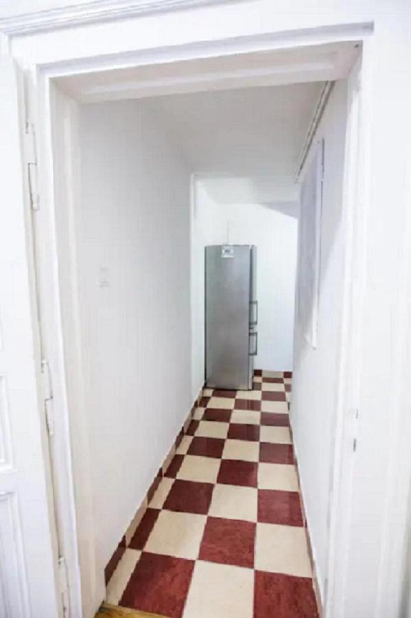 Center Apartment 5 Private Room For 19 People Будапеща Екстериор снимка