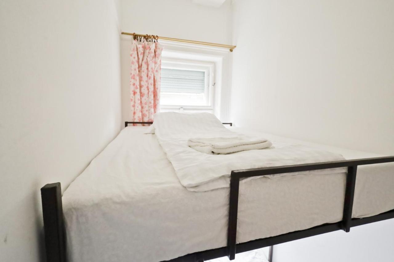 Center Apartment 5 Private Room For 19 People Будапеща Екстериор снимка